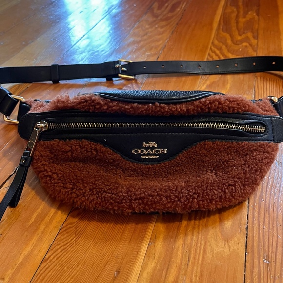 COACH Sherling Belt/Sling Bag - Picture 1 of 10